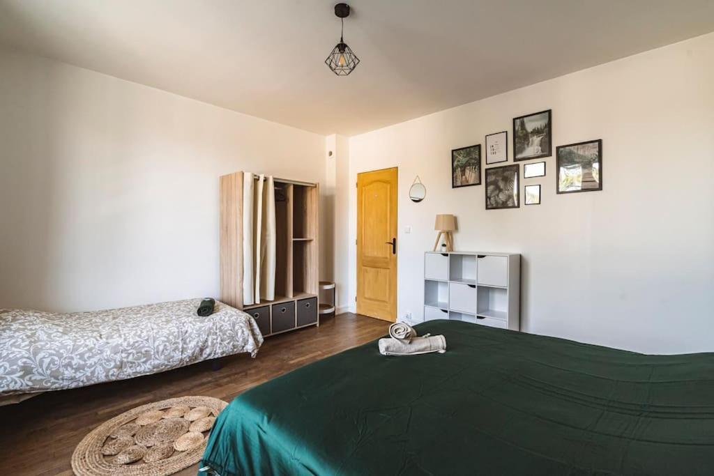 Appartamento La "Taniere" Pour 6 Personnes Isles-sur-Suippe Esterno foto